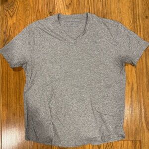 Peter Manning NYC V Neck Tee